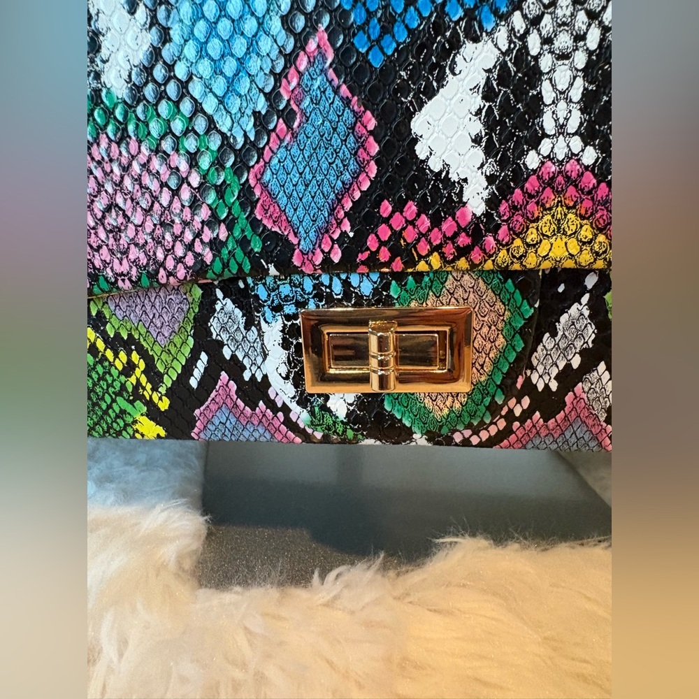 NWT 3am Forever Graffiti Snakeskin Bag - Picture 4 of 16